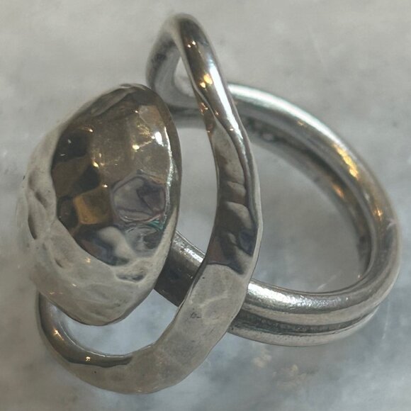 Gorgeous Hammered Sterling Silver Statement Women's Ring Oval design Size 8 - Picture 2 of 6